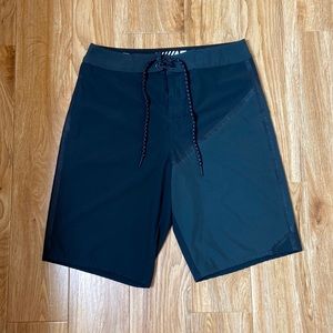 Men’s American Eagle Board Shorts/Swim Trunks size XS